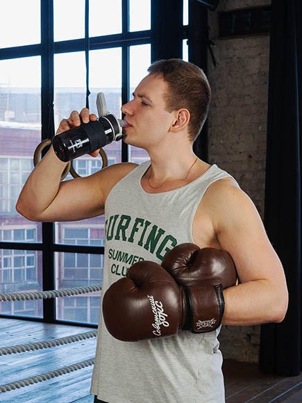 Бутылка тритановая Арктика, арт.722-550, 550 мл, черная, с манжетом и питьевой трубочкой