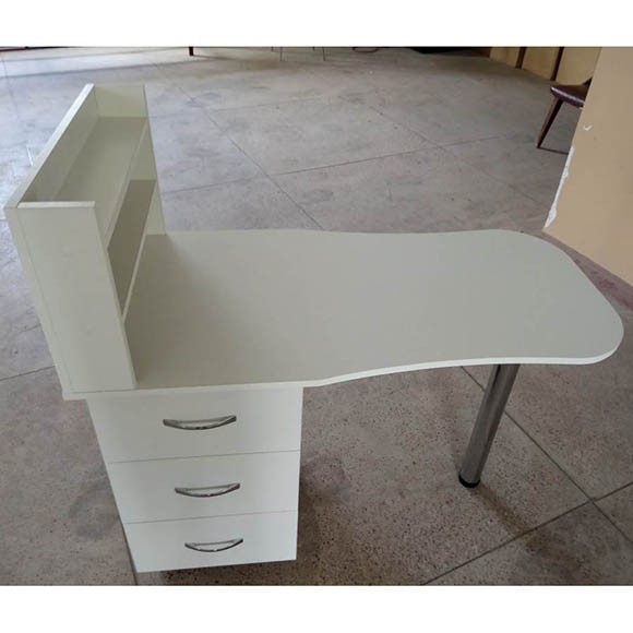 Стол маникюрный с ящиками Стол маникюрный с ящиками