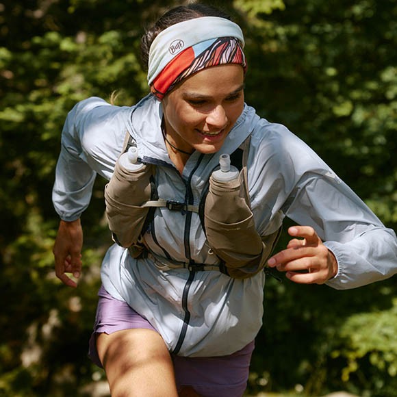 Бандана Buff CoolNet UV Theaberry Multi 135923.555.10.00