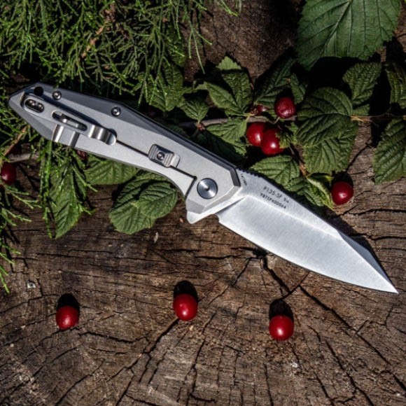 Нож туристический Ruike P135-SF