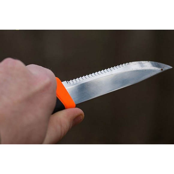 Нож Morakniv Companion F серрейтор, нерж сталь, прорезиненная рукоять с оранжевыми накладками Нож Morakniv Companion F серрейтор, нерж сталь, прорезиненная рукоять с оранжевыми накладками